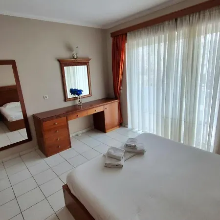 Daniel'S Apartment'S Sarande Exterior photo