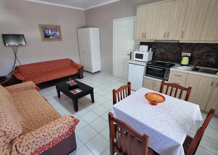 Daniel\'S Apartment\'S